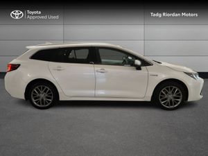 Toyota Corolla Hybrid SOL T/S - Image 3