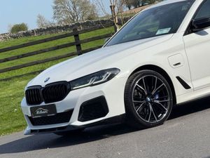 BMW 5 Series 530E M Sport PRO Sunroof 222 REG - Image 4