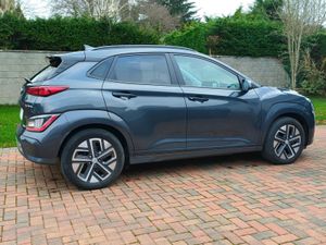 Hyundai Kona Premium 64kWh - Image 3