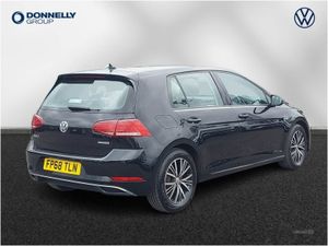 Volkswagen Golf 1.5 TSI EVO SE  nav  5dr - Image 3