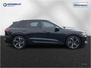 Audi E-Tron 230kW 50 Quattro 71kwh Black Edition - Image 3
