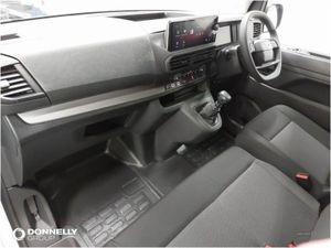 Vauxhall Vivaro 1.5 Turbo D 120 Prime H1 Van - Image 4