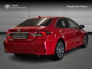 Toyota Corolla Hybrid Luna Sport - Image 2