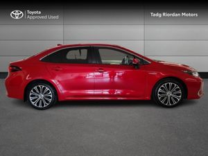 Toyota Corolla Hybrid Luna Sport - Image 3