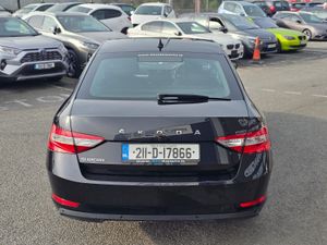 Skoda Superb Ambition Manual 2.0 Diesel 150ps (211 - Image 4