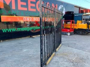 3.0mts GALVANISED/ COATED ENTRANCE GATES..1900 - Image 3