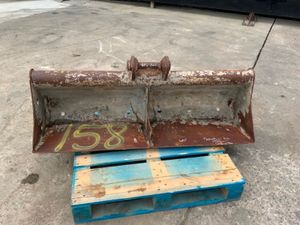 60" GRADING BUCKET....45mm PINS....158v. - Image 3