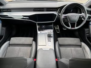 Audi A7 Tfsi-e Quattro S-line 50 Phev - Image 2
