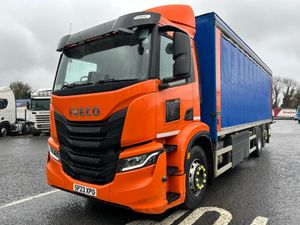 2023 IVECO S WAY 400 Day Cab CNG GAS, Euro 6, 6X2 - Image 3