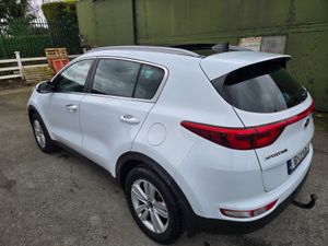 Kia Sportage 2016 EXS Panoramic roof - Image 4