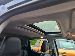 NISSAN NAVARA - Image 2