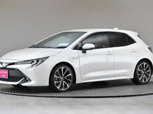 Toyota Corolla 1.8 Hybrid Sport 5DR  2tone Interi - Image 4