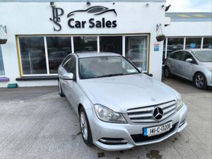 Mercedes-Benz C-Class C220d Avantgarde Sport - Image 4