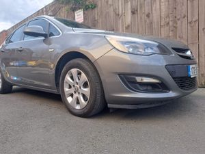 Opel Astra 2017 CDTI AUTOMATIC DIESEL - Image 3