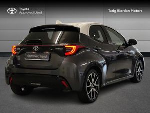 Toyota Yaris Hybrid Style - Image 2
