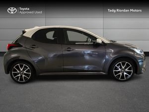 Toyota Yaris Hybrid Style - Image 3