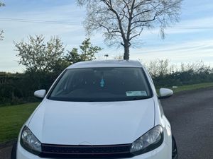 Volkswagen Golf 2012 1.6 tdi - Image 4
