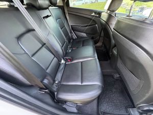 Hyundai Tucson 2020 4x4 2.0 diesel - Image 3