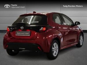 Toyota Yaris 1.0 Luna - Image 2