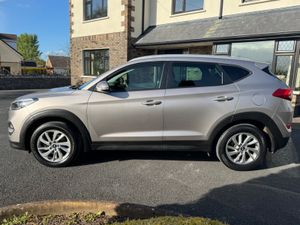 Immaculate 161 Hyundai Tucson Executive! - Image 4