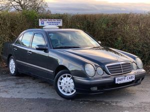 Mercedes-Benz E-Class E 200 Kompressor 4DR Auto - Image 2