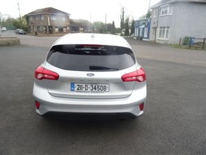 Ford Focus Zetec Edition 1.5 TD - Image 2