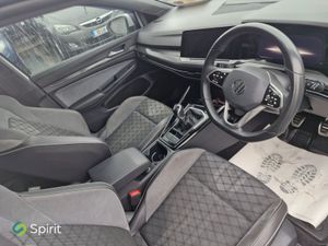 Volkswagen Golf 2.0 TDI 150HP R-line - Image 4