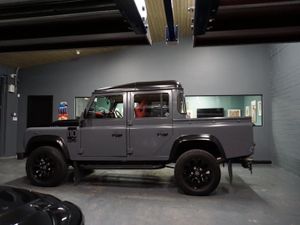2011 Chelsea Land Rover Defender 110 N1 - Image 3
