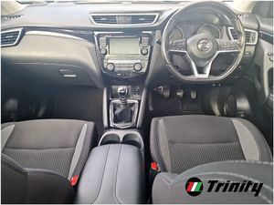 Nissan QASHQAI 1.5l Diesel SV Stunning Car Trinit - Image 2