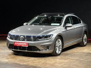 Volkswagen Passat Advanced GTE - Sunroof - Full B - Image 3