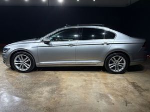 Volkswagen Passat Advanced GTE - Sunroof - Full B - Image 4