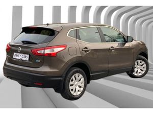 Nissan QASHQAI 1.5 DSL XE 4DR - Image 4