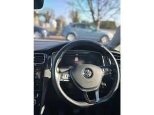 Volkswagen Golf Highline 1.4 TSI Manual 6speed FW - Image 2