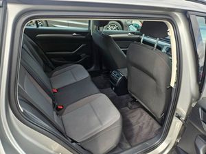 Volkswagen Passat Estate 1.6tdi Automatic DSG - Image 4