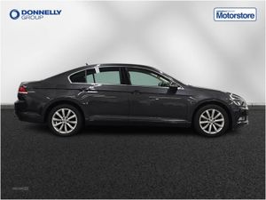 Volkswagen Passat 2.0 TDI SE Business 4dr DSG  7 - Image 3