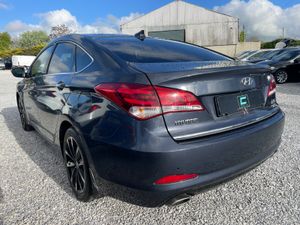 Hyundai i40 Executive - Image 2