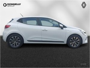 Renault Clio 1.6 E-tech Hybrid 140 Iconic Edition - Image 3