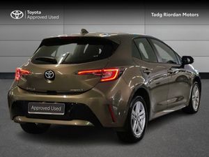 Toyota Corolla Hybrid Luna H/B - Image 2