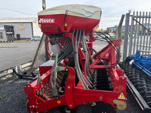 New Moore Unidrill - Image 3