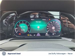 Volkswagen Golf 1.5 TSI 130HP R-line - Image 3