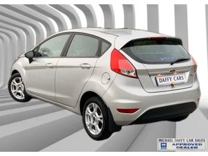 Ford Fiesta Zetec 1.0 65ps M5 4DR MCA - Image 3