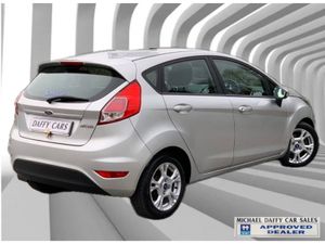 Ford Fiesta Zetec 1.0 65ps M5 4DR MCA - Image 4