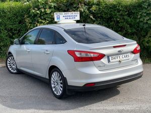 Ford Focus 1.6 Tdci 95ps M6 Titanium 4DR - Image 3