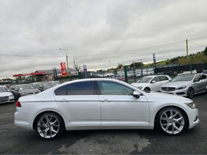 Volkswagen Passat 1.4 TSI HI SPEC EDITION  SAT-NAV - Image 4