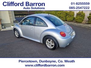 Volkswagen Beetle 1.4 Highline 75bhp Serviced and - Image 3