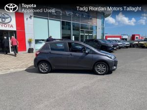 Toyota Yaris HYBRID 5DR LUNA - Image 3