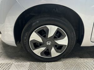 Honda Fit Daa-gp6 Hybrid 5DR Auto - Image 2