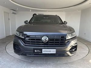 Volkswagen Touareg 3.0 V6 TDI 4motion R-line 5dr - Image 2