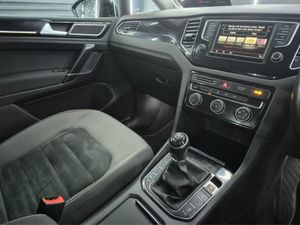 Volkswagen Golf SV Highline 1.6 TDI Manual 6speed - Image 2