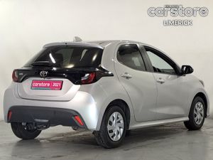 Toyota Yaris 1.0 PET Auto - Image 3